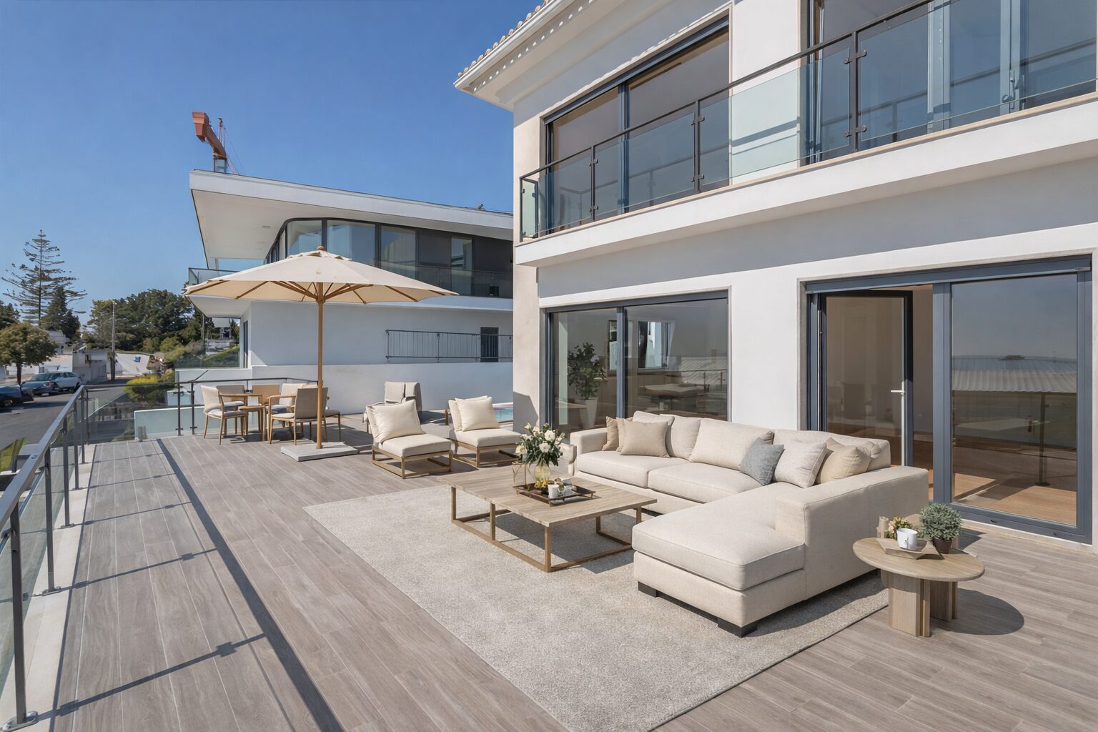 Pré-visualização do vídeo: terraço com vista para o Tejo